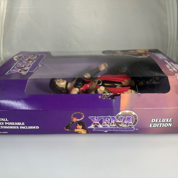 Toy Biz Xena Warrior Princess Deluxe Edition 10" Action Figure 1996 Complete OB - Picture 7 of 11